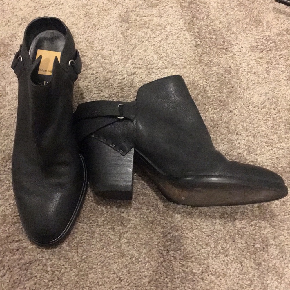 Dolce Vita black mules/slide on booties Sz 8